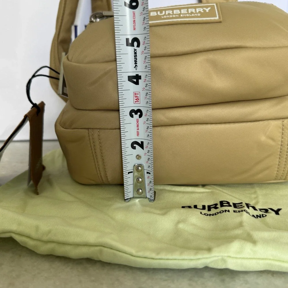 Burberry Warner Nylon Crossbody Bag‎ Gold Honey 81044931 Camera Bag New